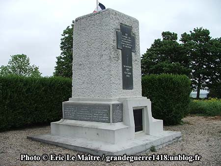 Monument de La Pompelle - Vue de profil à gauche