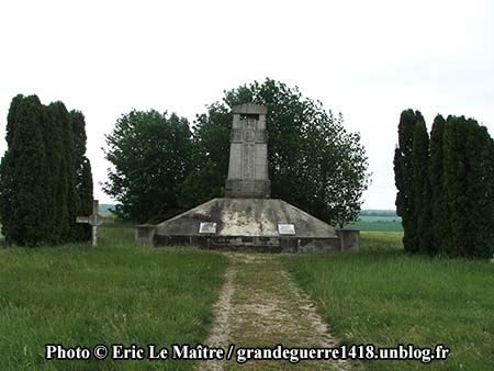 Monument aux morts des 170e et 174e RI - Photo 2