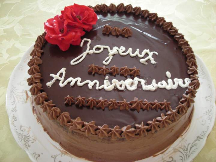 Gâteau d'anniversaire aux 2 chocolats La Table à Dessert - gateau d anniversaire au chocolat