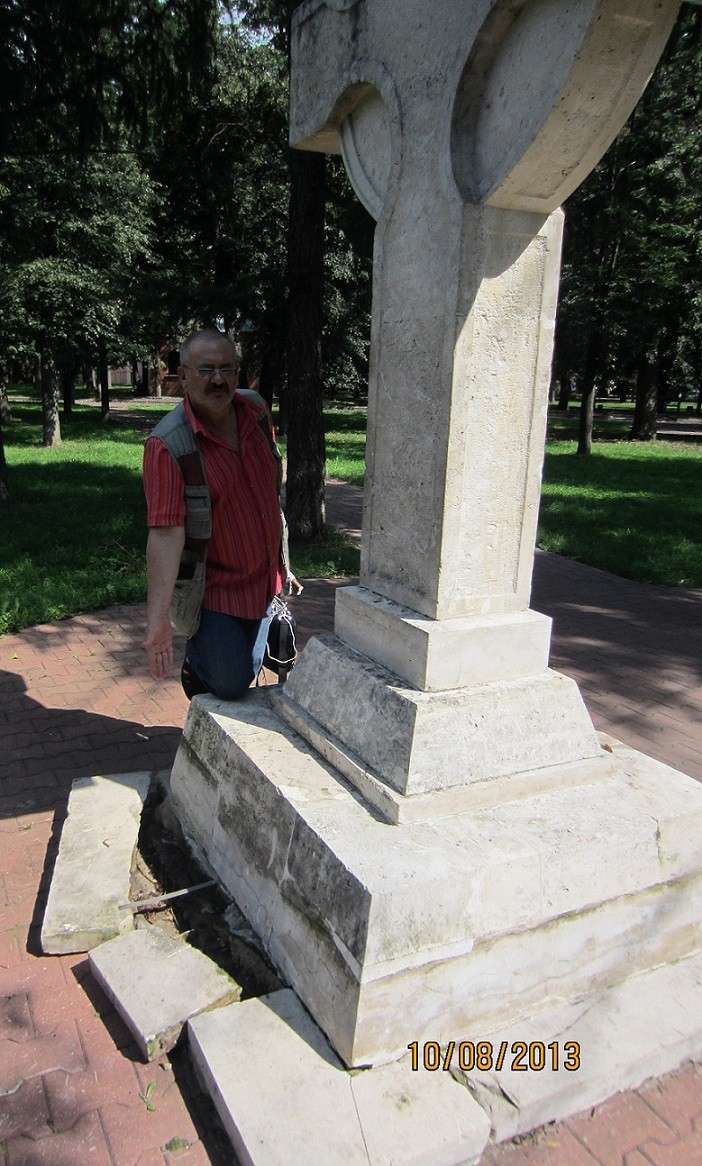 братское кладбище, мемориал примирения