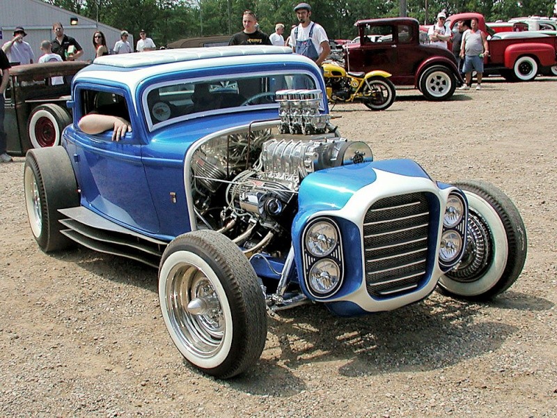 The Little Deuce Coupe - The Silver Saphire - Clarence Catallo's 1932 Ford